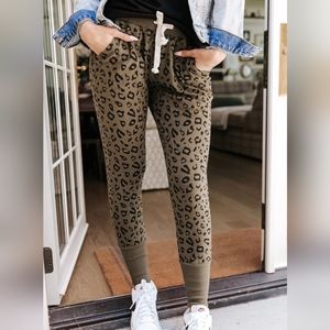 Ampersand Avenue Leopard Print Joggers Lounge Pants with Drawstring 2XL